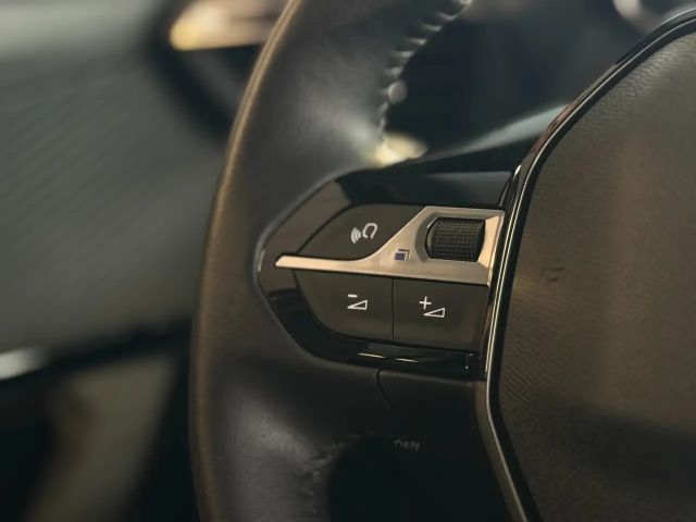 Peugeot E-2008 Active Pack