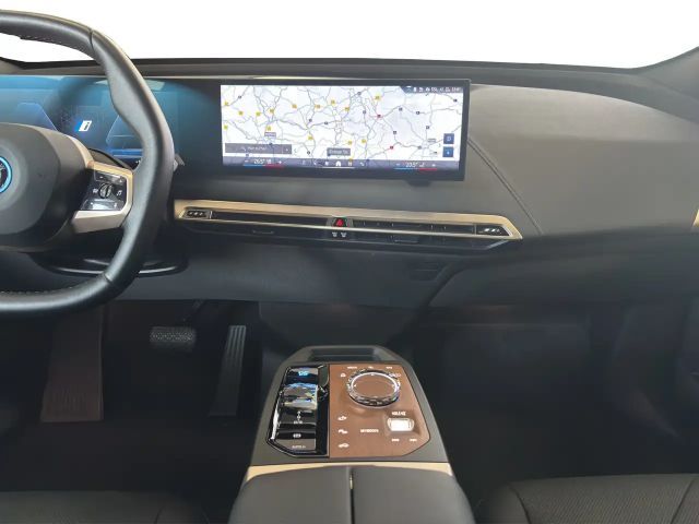 BMW iX xDrive50