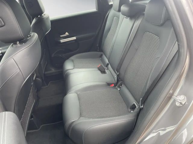 Mercedes-Benz B 200 Progressive