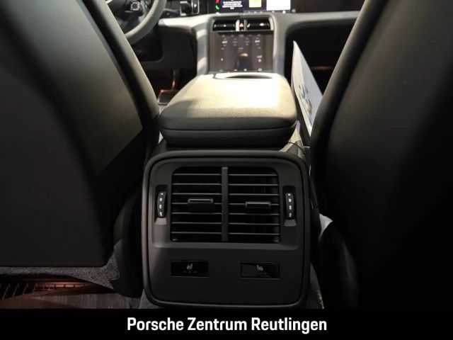 Porsche Taycan 4 Cross Turismo