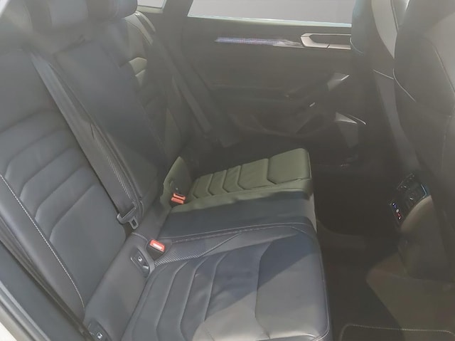 Volkswagen Arteon Shooting Brake Arteon SB     R-L DT147 TDID7A