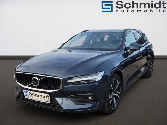 Volvo V60 Core Hybrid