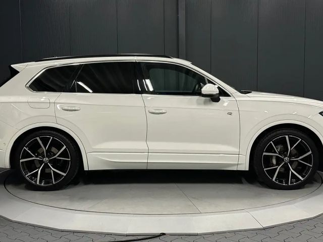 Volkswagen Touareg 4Motion R-Line
