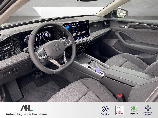 Volkswagen Passat 1.5 eTSI DSG Variant