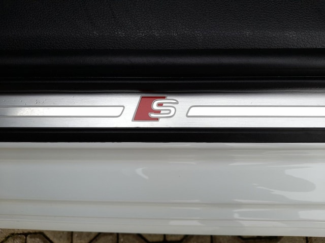 Audi A4 40 TDI Avant S-Tronic