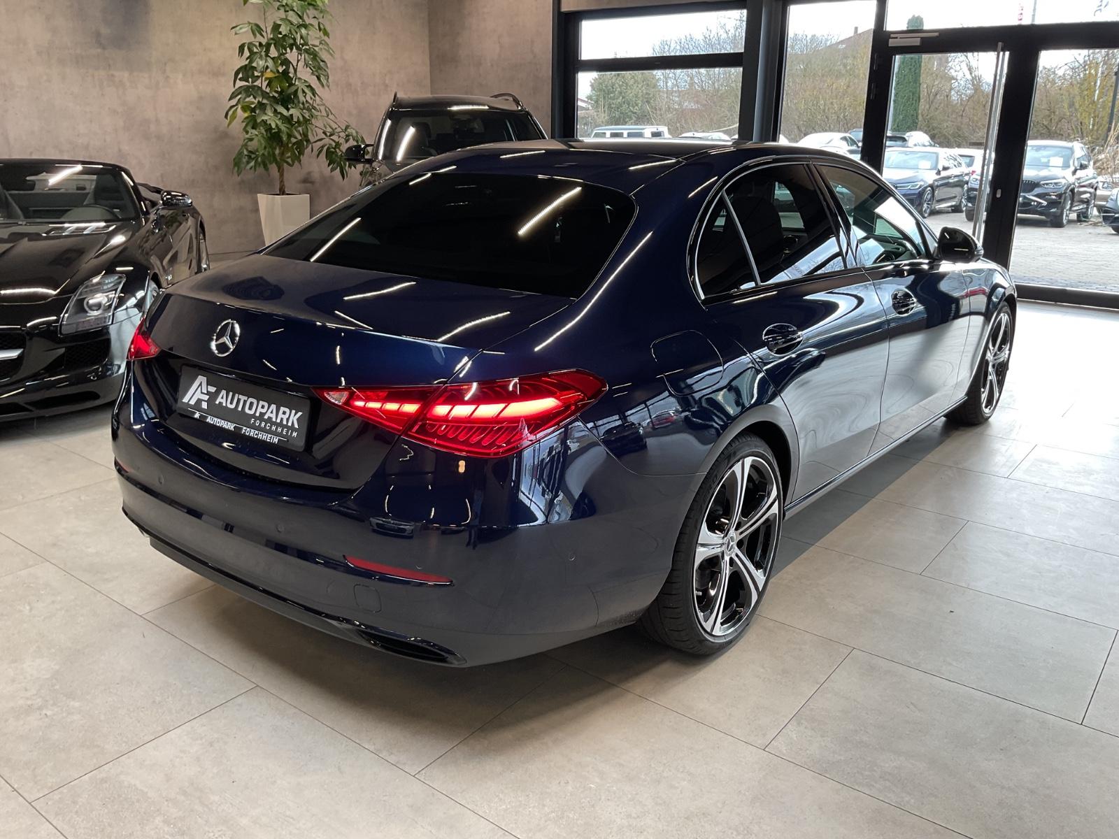 Mercedes-Benz C 200 AVANTGARDE Sedan