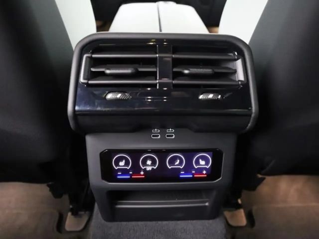 BMW M5 FROZEN DEEP GREEN - UNIEK - 40 GRAM CO2