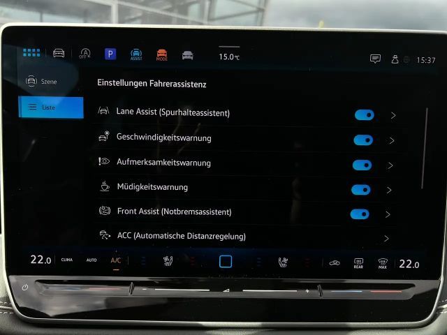 Volkswagen Passat VOLL MatrixLED Standhzg AHK Pano Leder HUD ACC ...