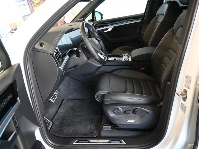 Volkswagen Touareg 4Motion R-Line