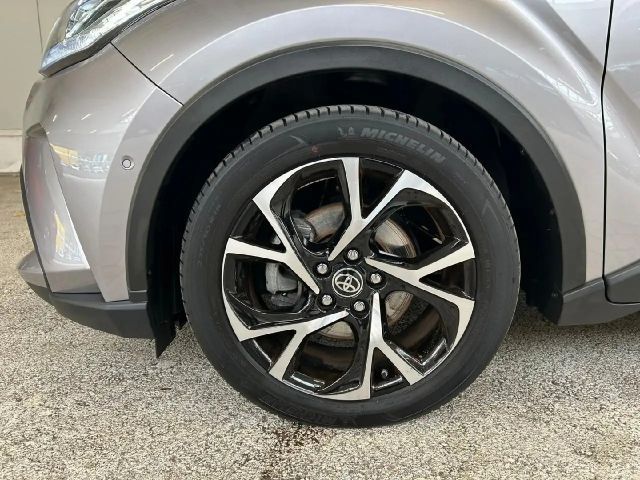 Toyota C-HR Hybride Team D