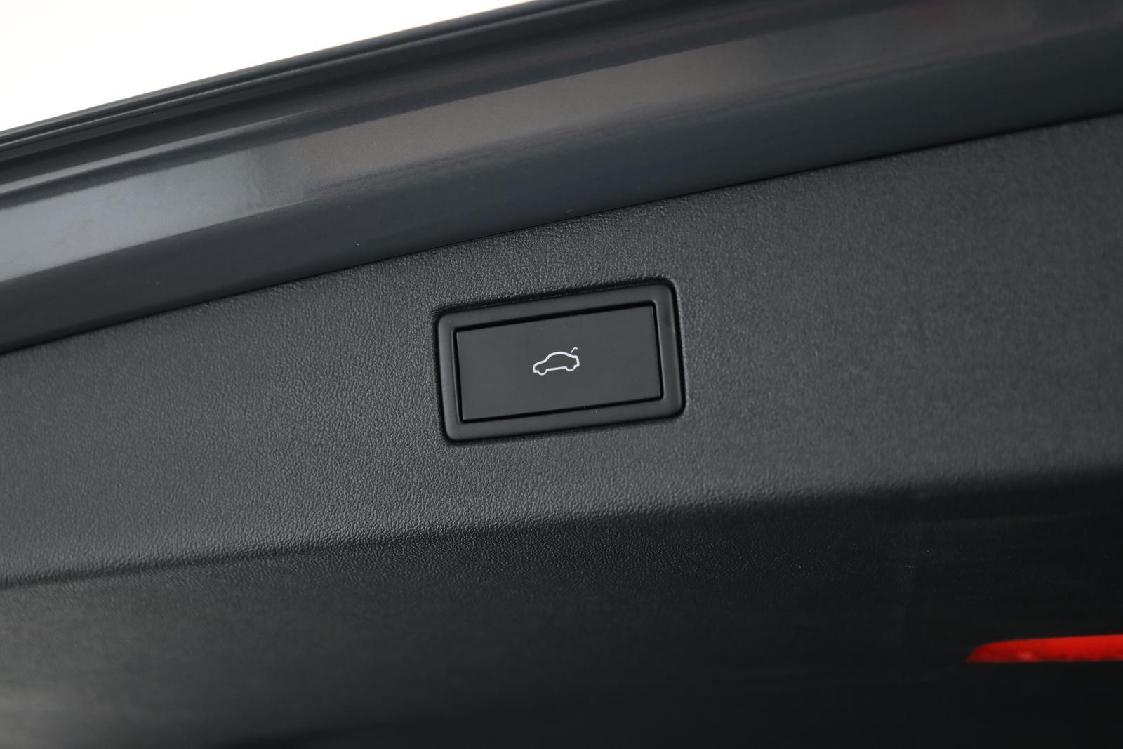 Volkswagen Tiguan 2.0 TSI DSG IQ.Drive R-Line