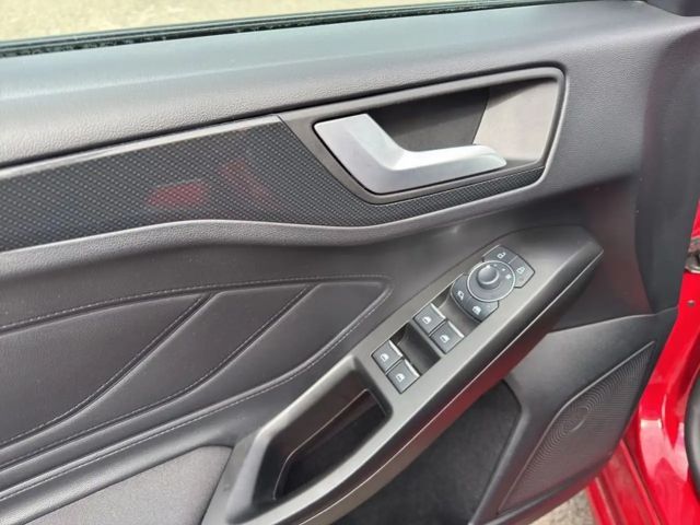 Ford Focus EcoBoost ST Line Wagon