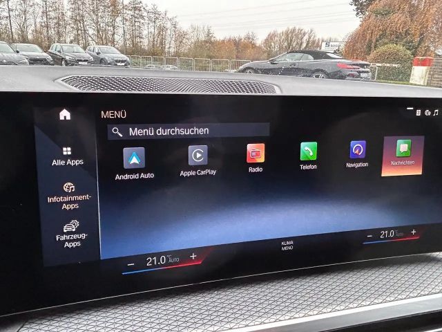 BMW 320 320i M-Sport Sedan