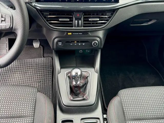 Ford Focus EcoBoost ST Line
