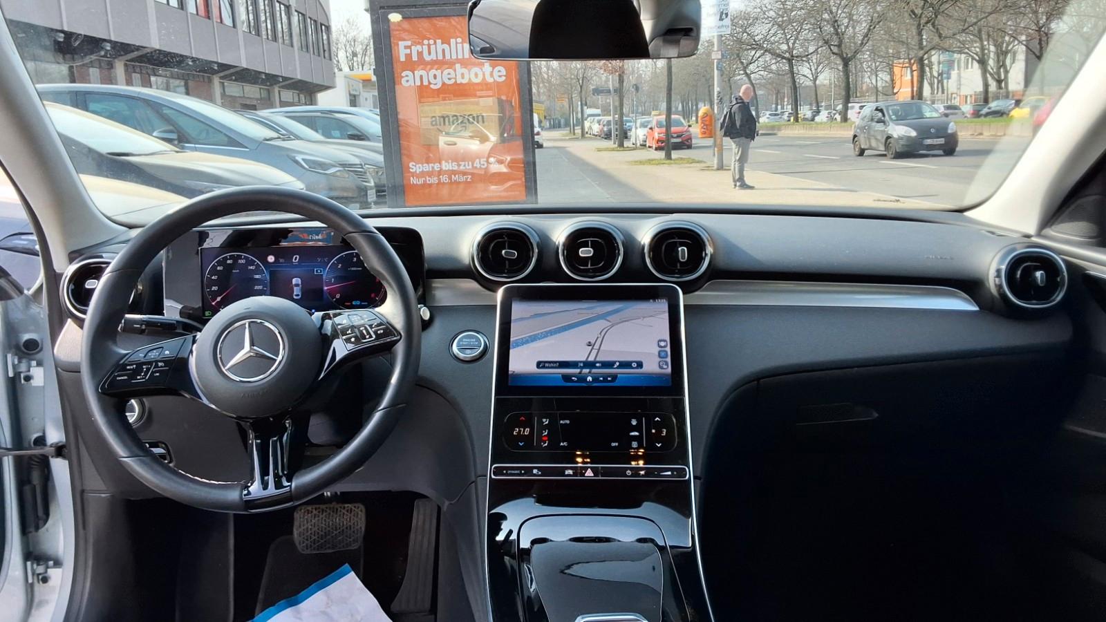 Mercedes-Benz C 220 C 220 d Sedan