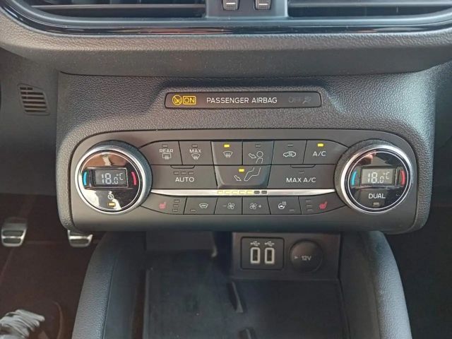 Ford Focus ST Line Wagon