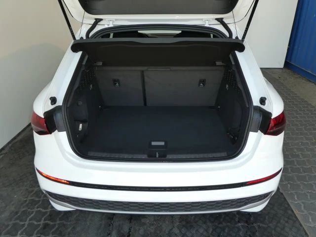 Audi A3 30 TFSI Sedan