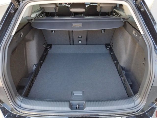 Volkswagen Golf Business DSG Variant