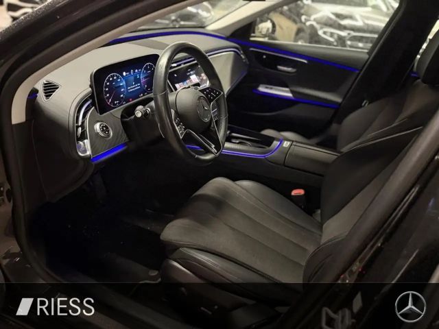 Mercedes-Benz E 220 AVANTGARDE E 220 d Estate