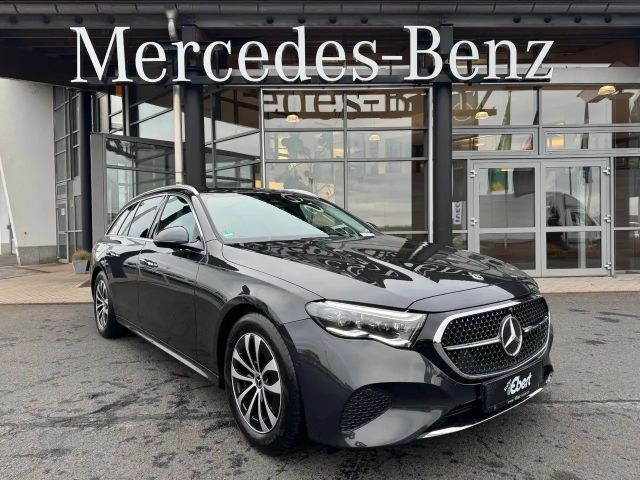 Mercedes-Benz E 220 AVANTGARDE E 220 d Estate
