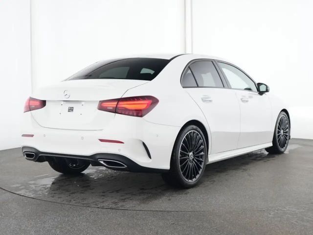 Mercedes-Benz A 200 A 200 d AMG Line