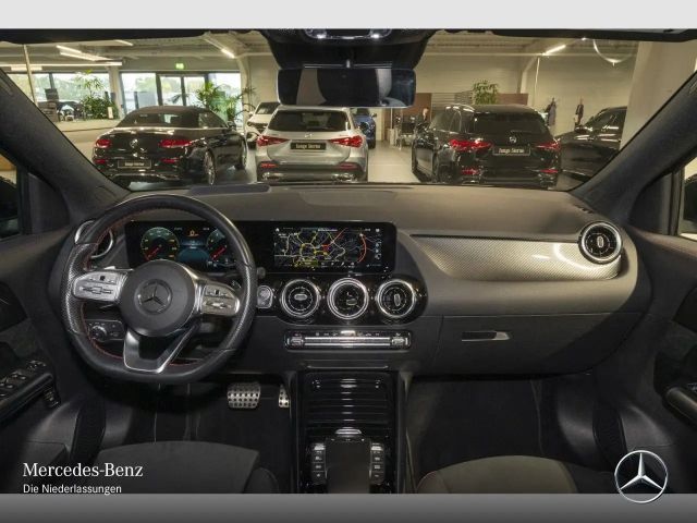 Mercedes-Benz GLA 200 4MATIC AMG Line