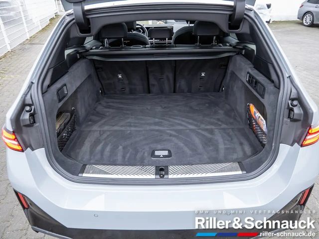 BMW 520 520i M-Sport Touring