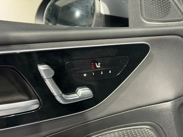 Mercedes-Benz C 200 AVANTGARDE C 200 d Sedan