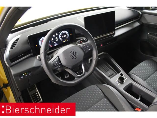 Volkswagen T-Roc 1.5 eTSI DSG R-Line Style