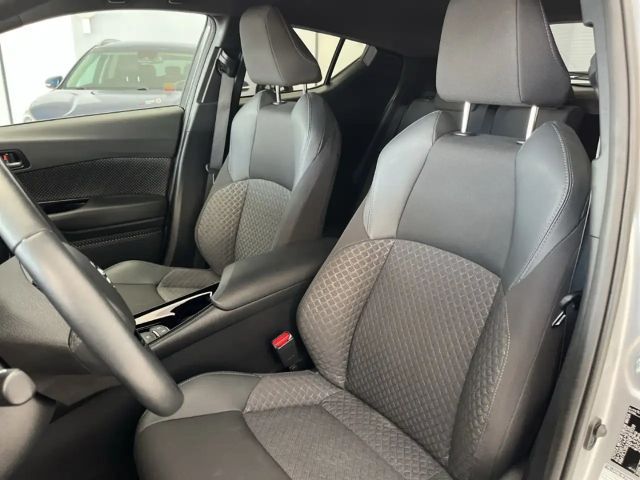 Toyota C-HR Hybride Team D