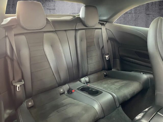 Mercedes-Benz E 200 AMG Line Cabriolet