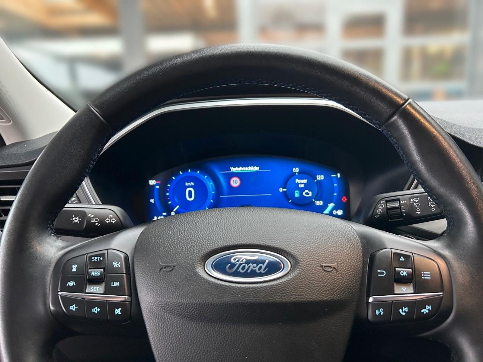 Ford Kuga Hybrid Plug in Hybrid Titanium