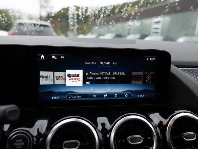 Mercedes-Benz B 200 B 200 d Progressive