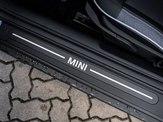 MINI Cooper E Classic Trim  Paket S. Head Up. Navi. 17 Zoll. D