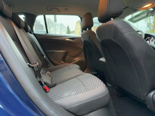 Opel Astra Edition Sports Tourer