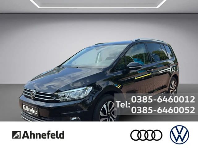 Volkswagen Touran 1.5 TSI DSG