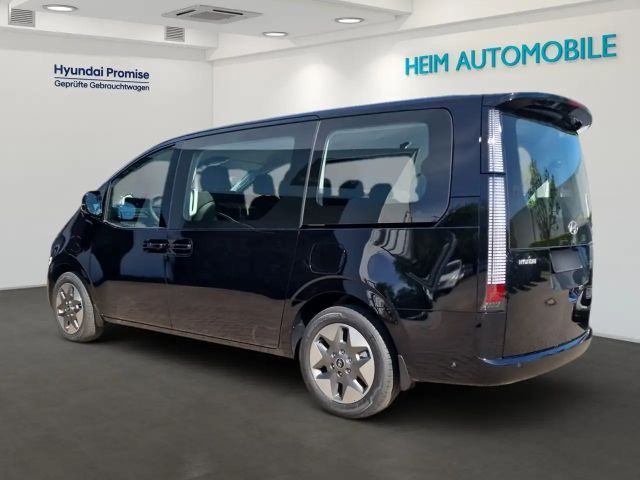 Hyundai Staria Trend