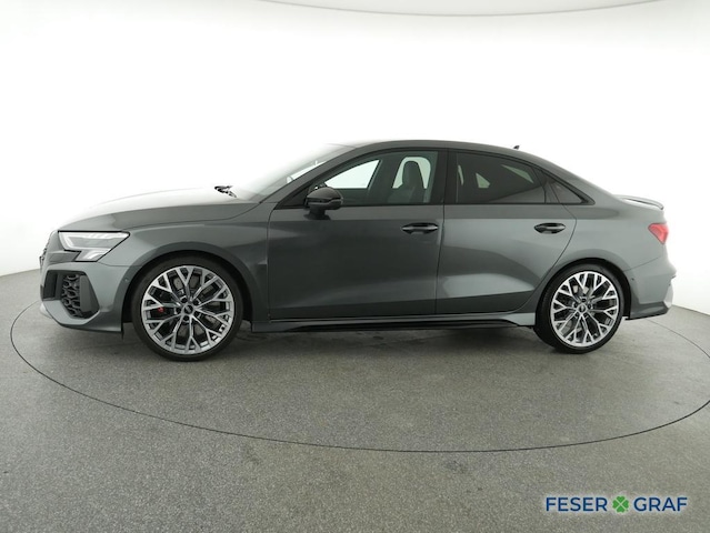 Audi RS3 Quattro S-Tronic Sedan