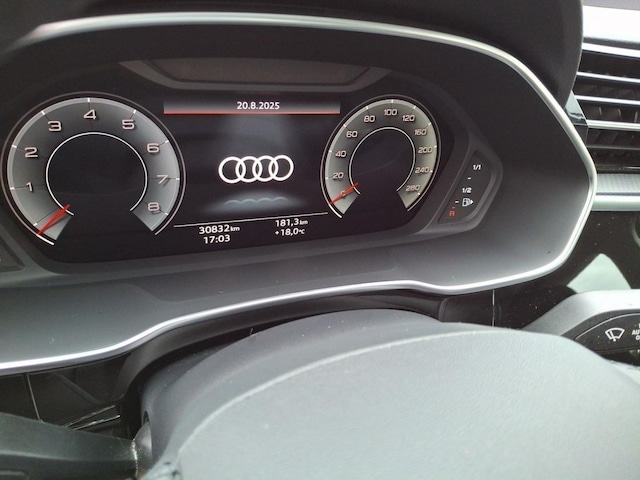 Audi Q3 35 TFSI S-Tronic