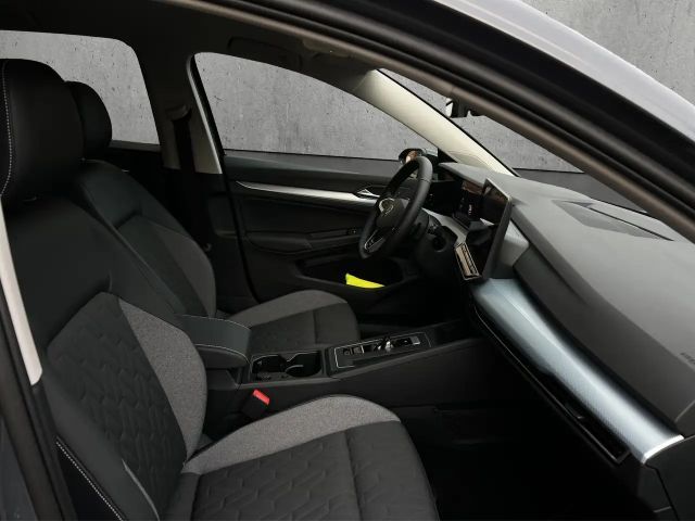 Volkswagen Golf 1.5 eTSI DSG Golf VIII