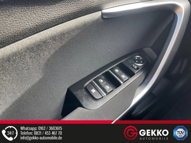 Kia XCeed SUV +APP+KAMERA+SZH+DAB+ACC+Regensensor+Metallic