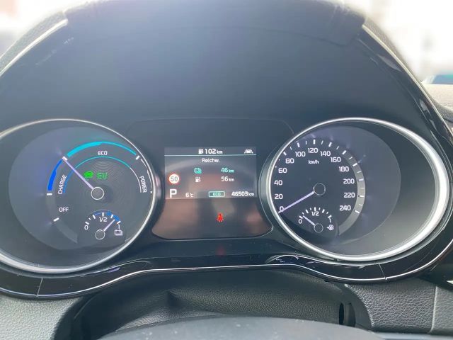 Kia XCeed Hybrid PHEV Vision