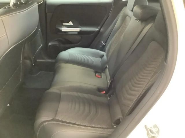 Mercedes-Benz GLA 180 Progressive