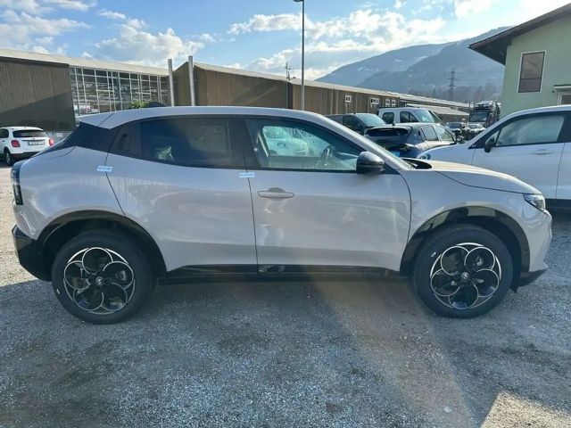 Alfa Romeo Junior Ibrida