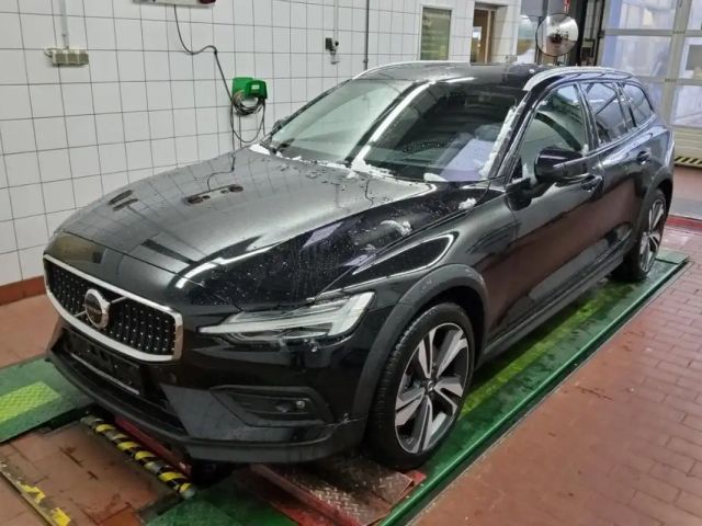 Volvo V60 Cross Country AWD Ultimate