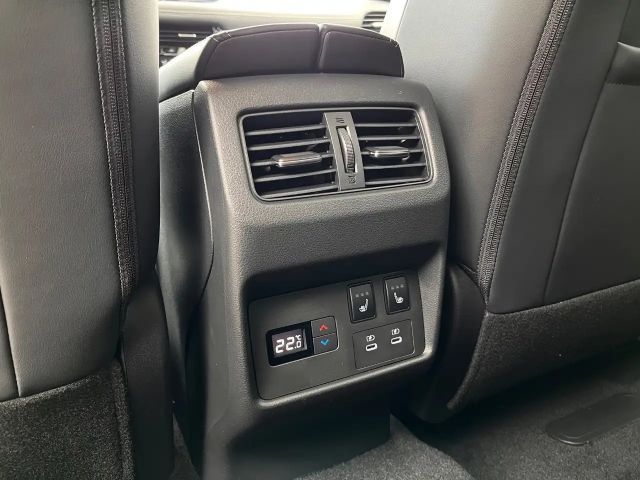 Nissan X-trail 1.5VC-T MHEV 163PS  N-Conn. HUD PANO NAVI