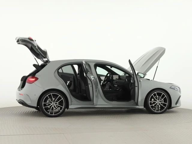 Mercedes-Benz A 180 AMG Line Hatchback
