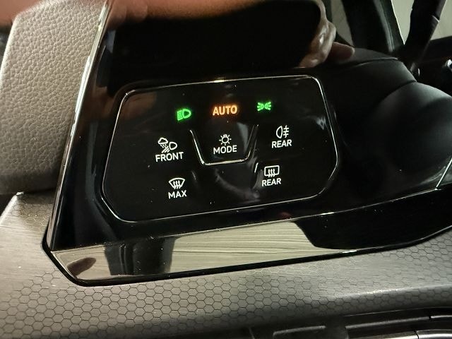 Volkswagen Golf 2.0 TSI DSG Golf VIII Style