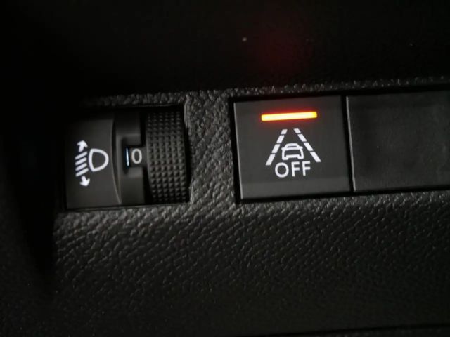 Peugeot E-2008 Active Pack