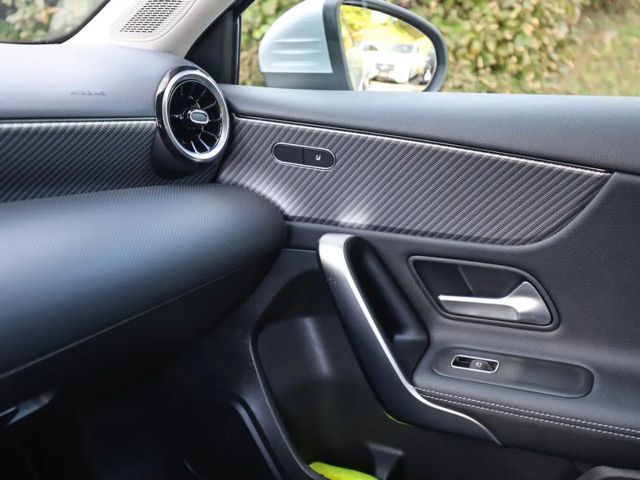 Mercedes-Benz A 200 Progressive